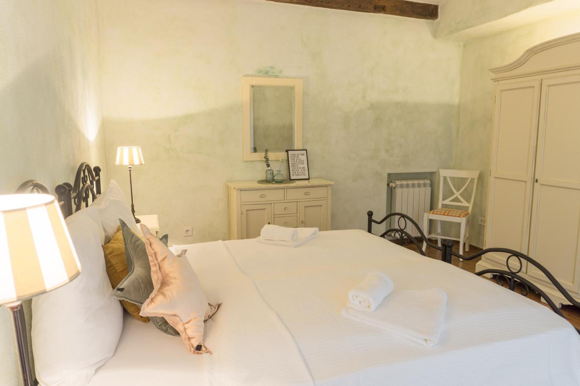 Villa Melissa - Istrisches Steinhaus Mit Pool In Guter Lage Sveti Lovreč Pazenatički Zewnętrze zdjęcie