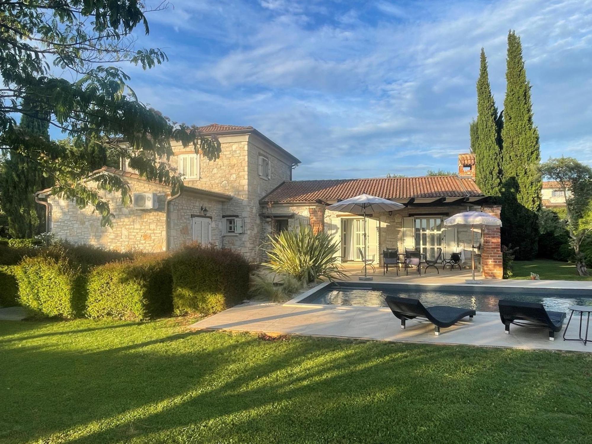 Villa Melissa - Istrisches Steinhaus Mit Pool In Guter Lage Sveti Lovreč Pazenatički Zewnętrze zdjęcie