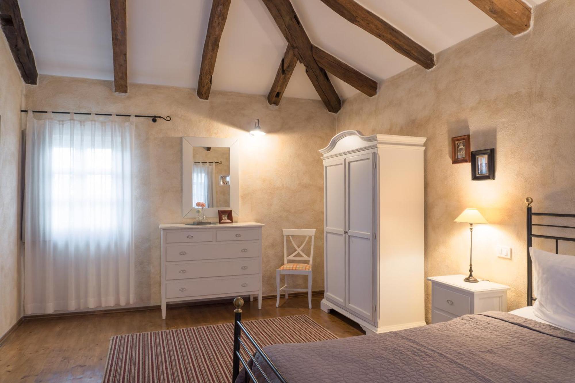 Villa Melissa - Istrisches Steinhaus Mit Pool In Guter Lage Sveti Lovreč Pazenatički Zewnętrze zdjęcie